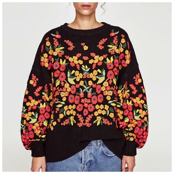 Sweaters - 🌺 Black Colorful Embroidery Sweater